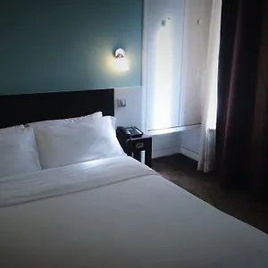 2* Hotel Du Maine