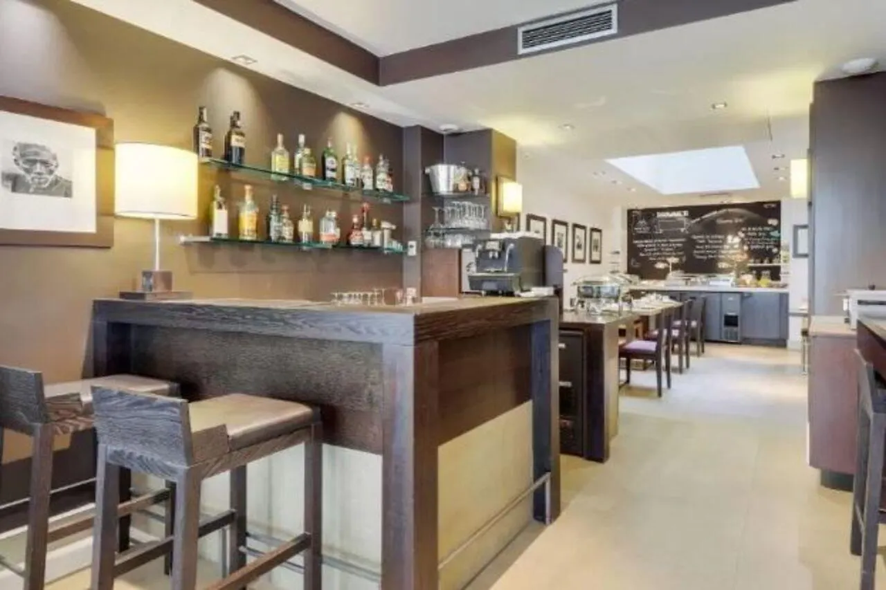 Hotel Duret Paris Champs Elysees