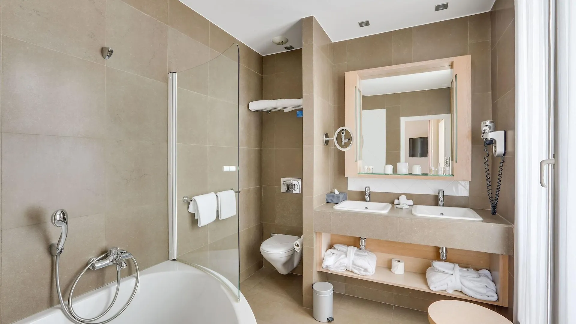 Hotel Duret Paris Champs Elysees