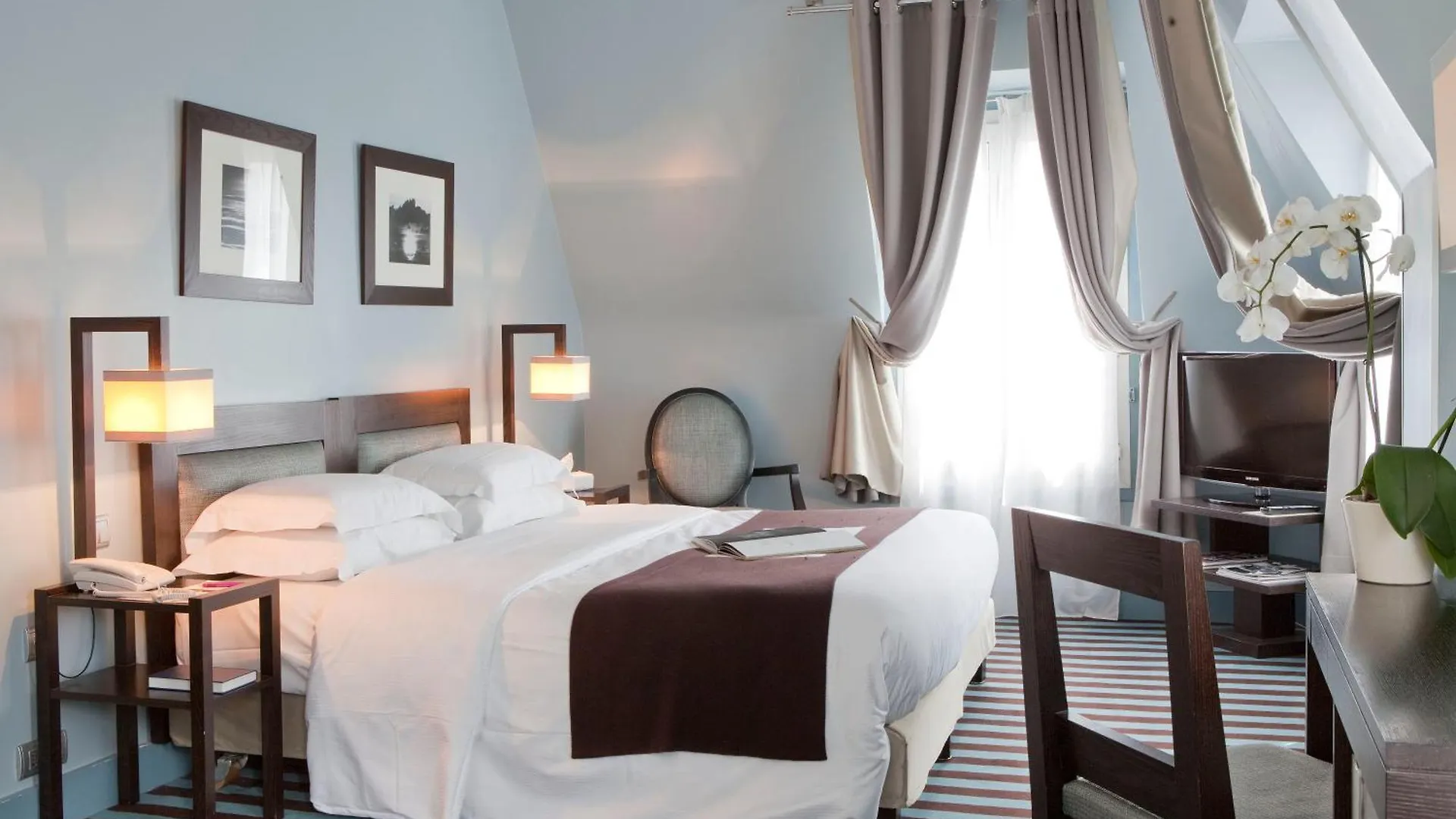Hotel Duret Paris Champs Elysees