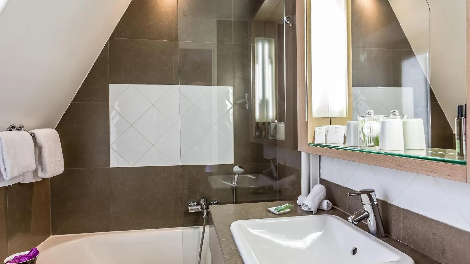 Hotel Duret Paris Champs Elysees
