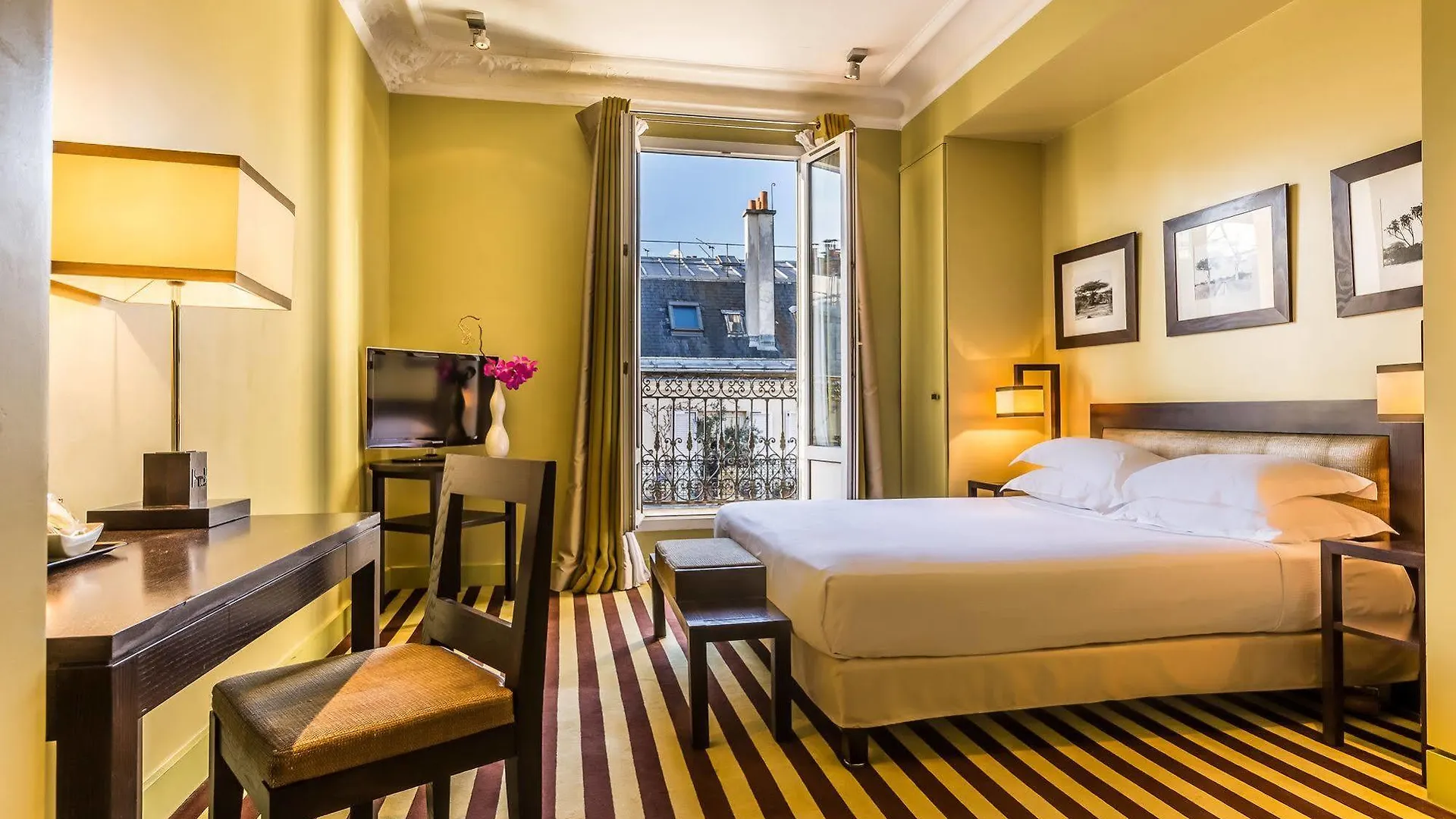 Hotel Duret Paris Champs Elysees