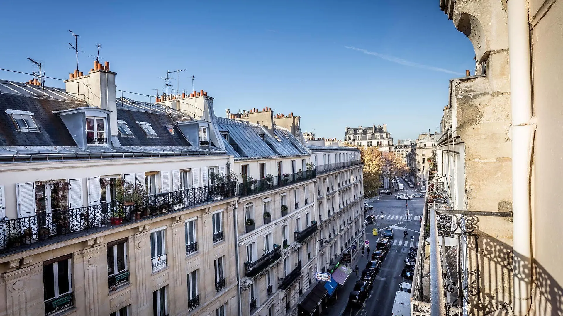 ****  Hotel Duret Paris Champs Elysees France